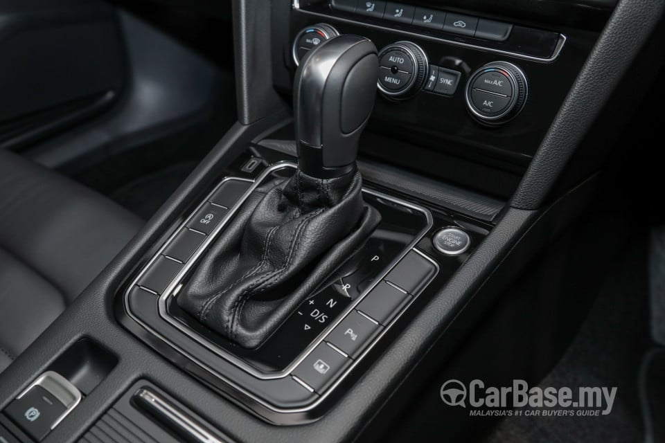 Volkswagen Passat B8.5 (2020) Interior