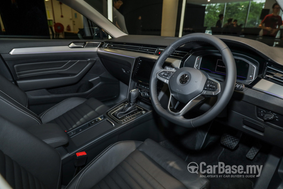 Volkswagen Passat B8.5 (2020) Interior