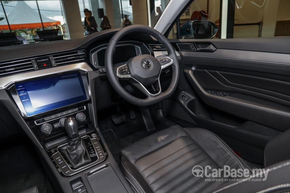 Volkswagen Passat B8.5 (2020) Interior