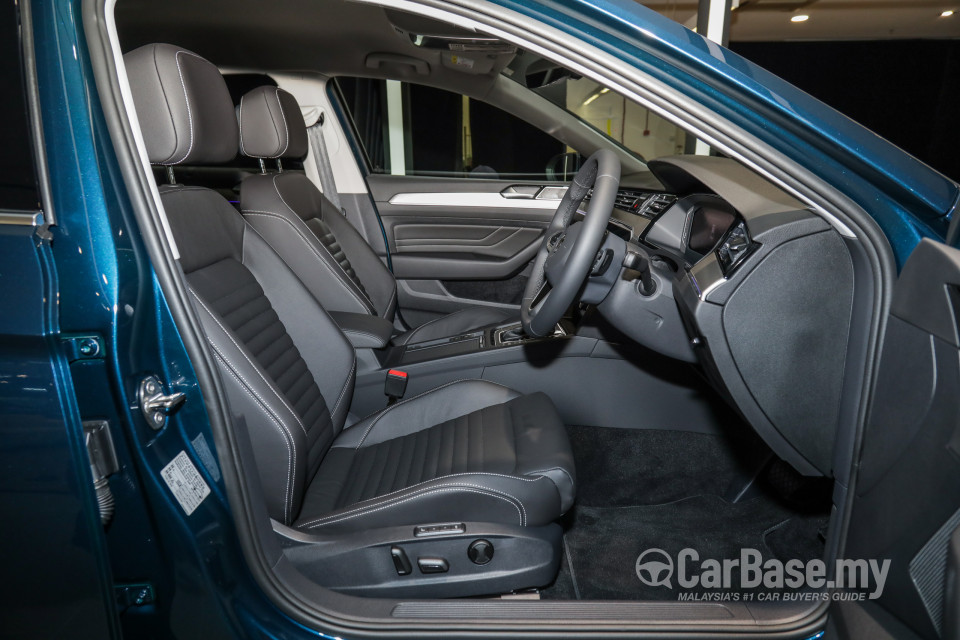 Volkswagen Passat B8.5 (2020) Interior