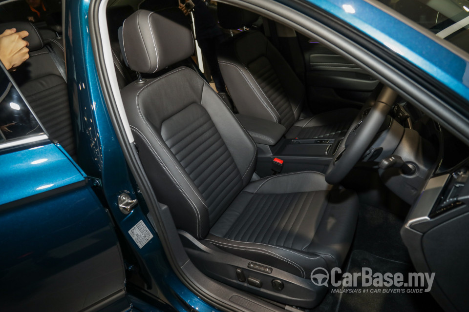 Volkswagen Passat B8.5 (2020) Interior