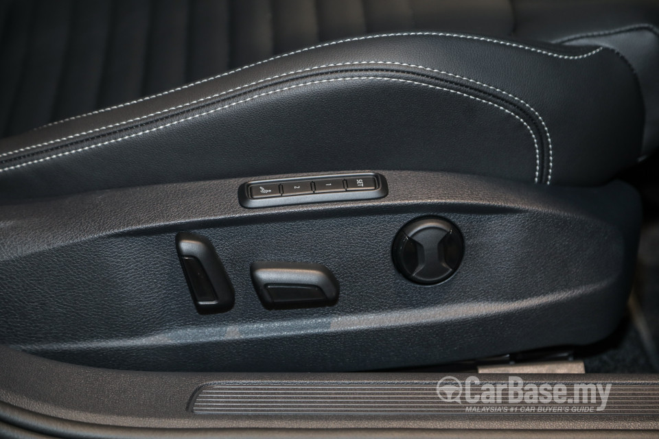 Volkswagen Passat B8.5 (2020) Interior