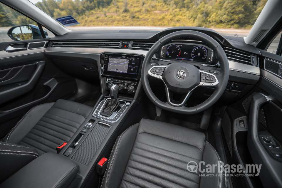 Volkswagen Passat B8.5 (2020) Interior
