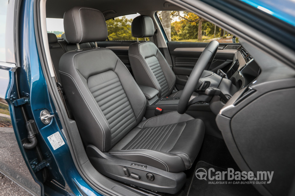 Volkswagen Passat B8.5 (2020) Interior