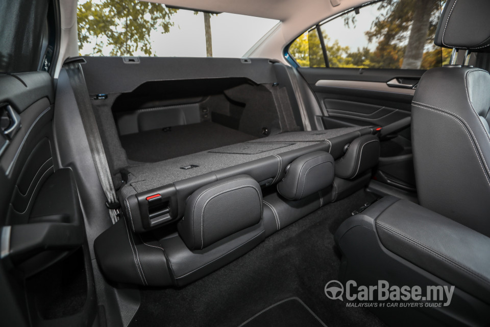 Volkswagen Passat B8.5 (2020) Interior
