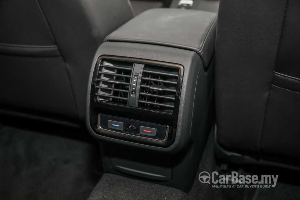 Volkswagen Passat B8.5 (2020) Interior