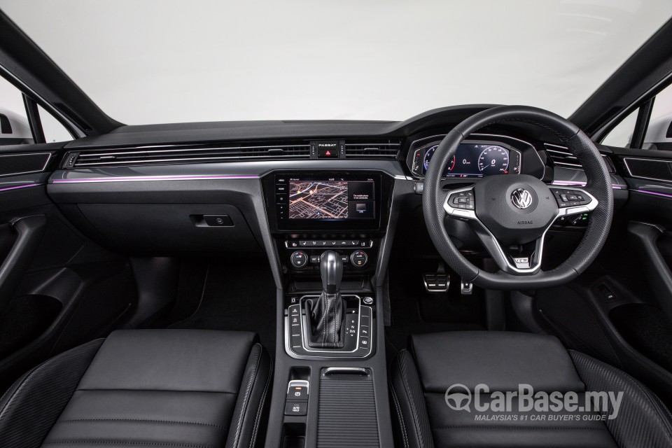 Volkswagen Passat B8.5 (2020) Interior