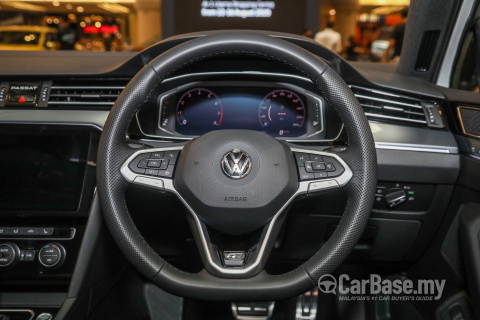 Volkswagen Passat B8.5 (2020) Interior