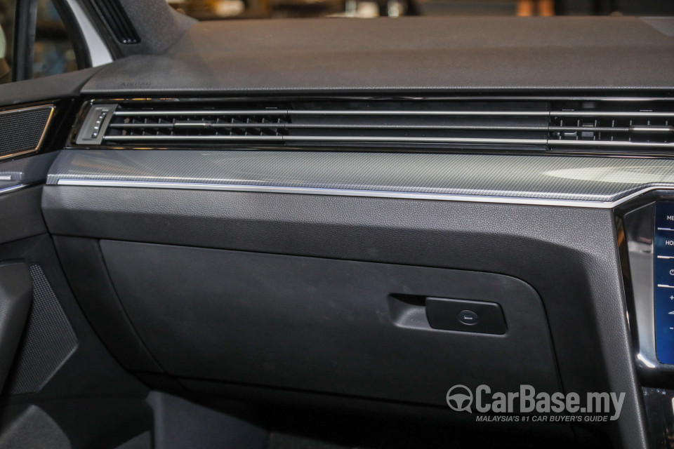 Volkswagen Passat B8.5 (2020) Interior
