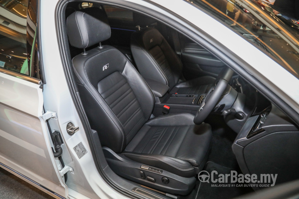 Volkswagen Passat B8.5 (2020) Interior
