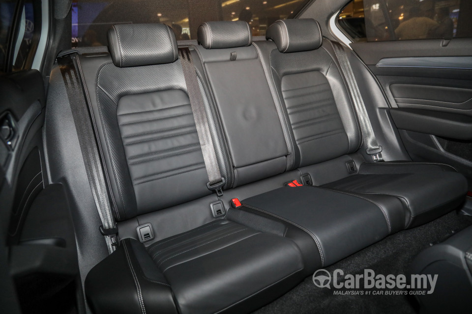 Volkswagen Passat B8.5 (2020) Interior