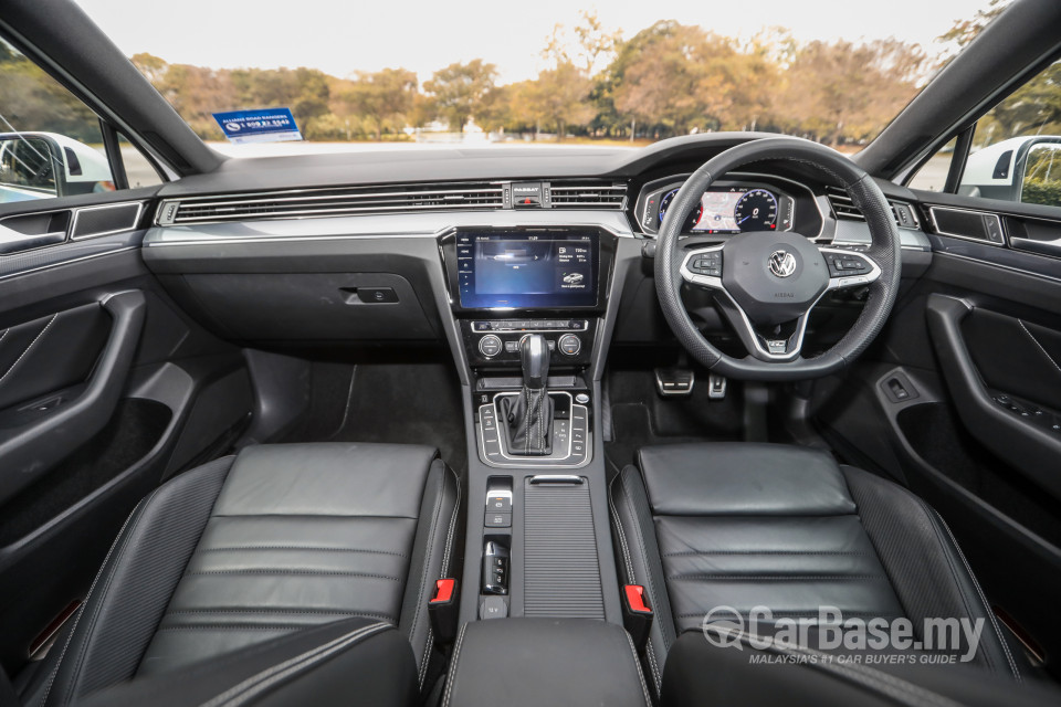 Volkswagen Passat B8.5 (2020) Interior