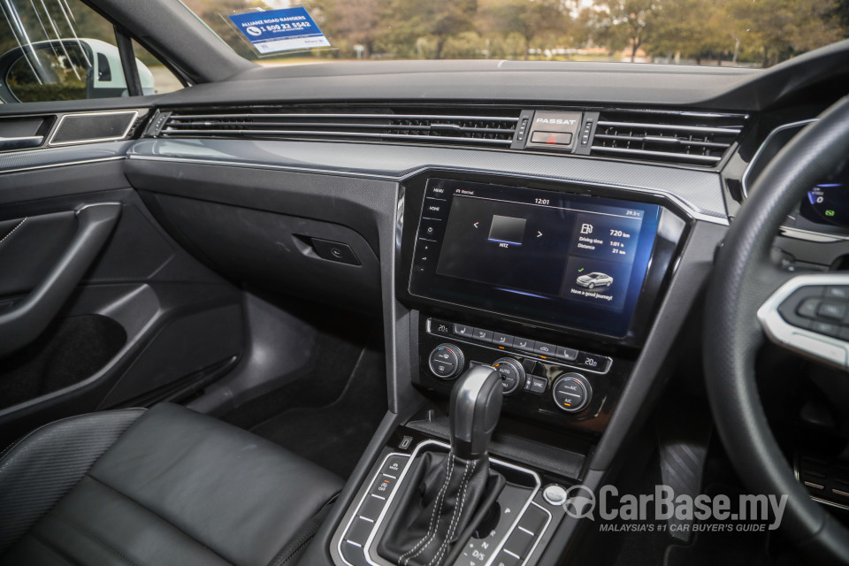 Volkswagen Passat B8.5 (2020) Interior