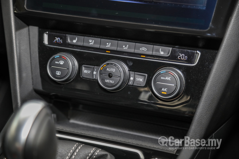 Volkswagen Passat B8.5 (2020) Interior