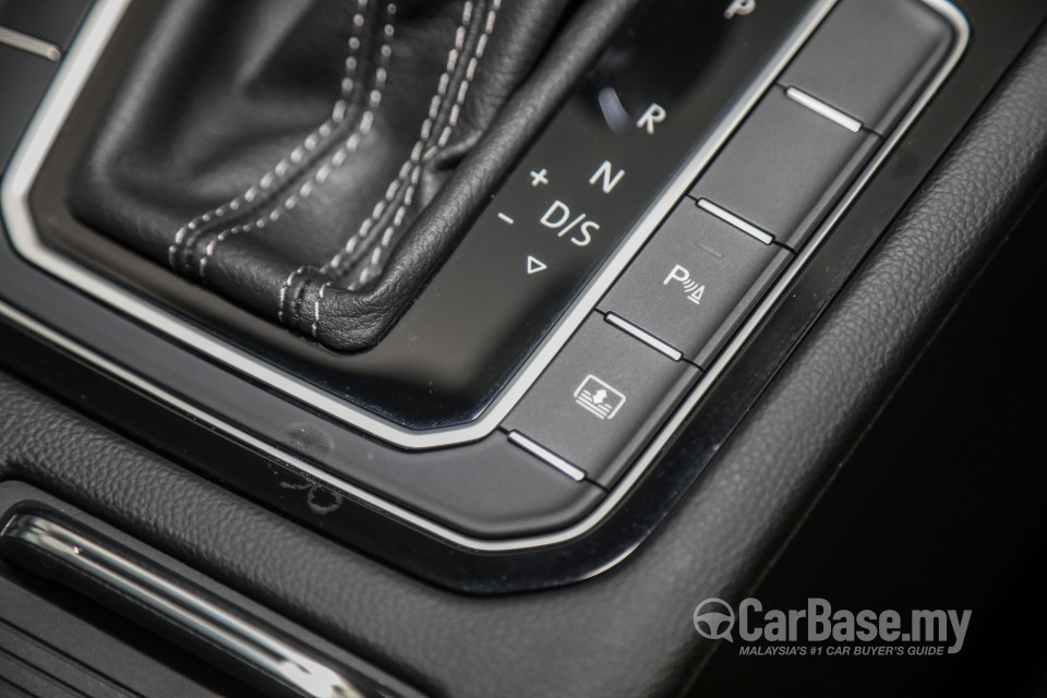 Volkswagen Passat B8.5 (2020) Interior