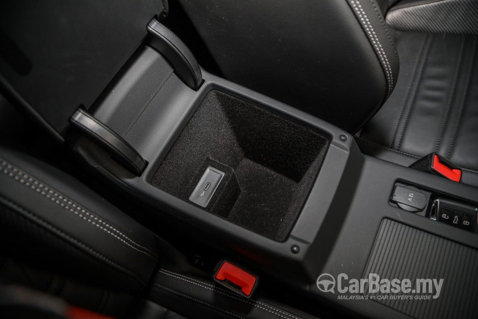 Volkswagen Passat B8.5 (2020) Interior