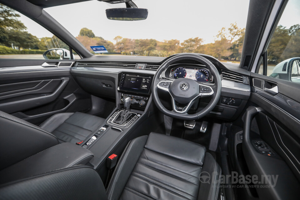 Lexus LS XF50 (2018) Interior