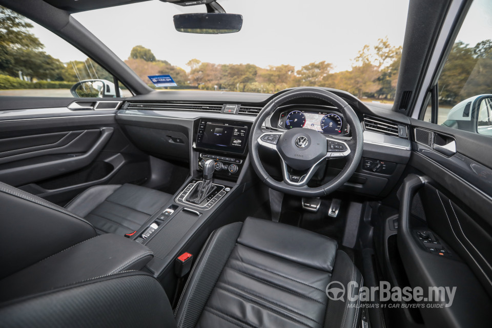 Volkswagen Passat B8.5 (2020) Interior