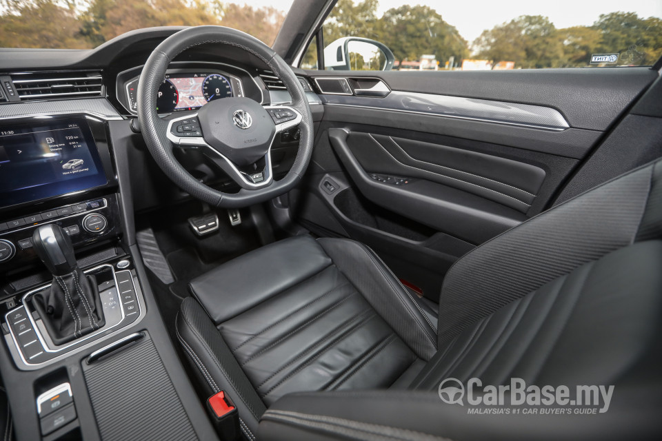 Volkswagen Passat B8.5 (2020) Interior