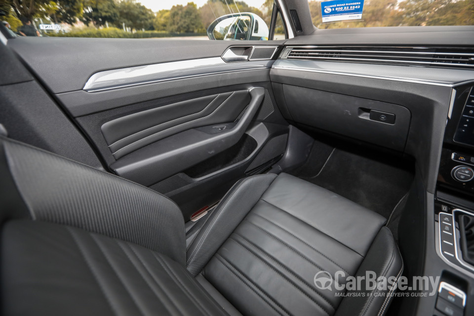 Volkswagen Passat B8.5 (2020) Interior