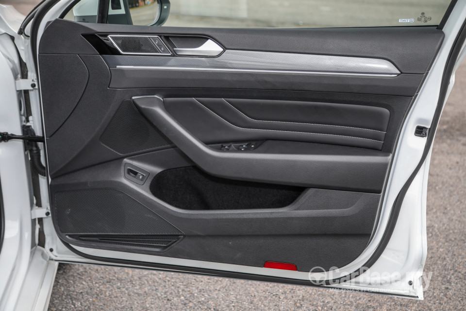 Volkswagen Passat B8.5 (2020) Interior