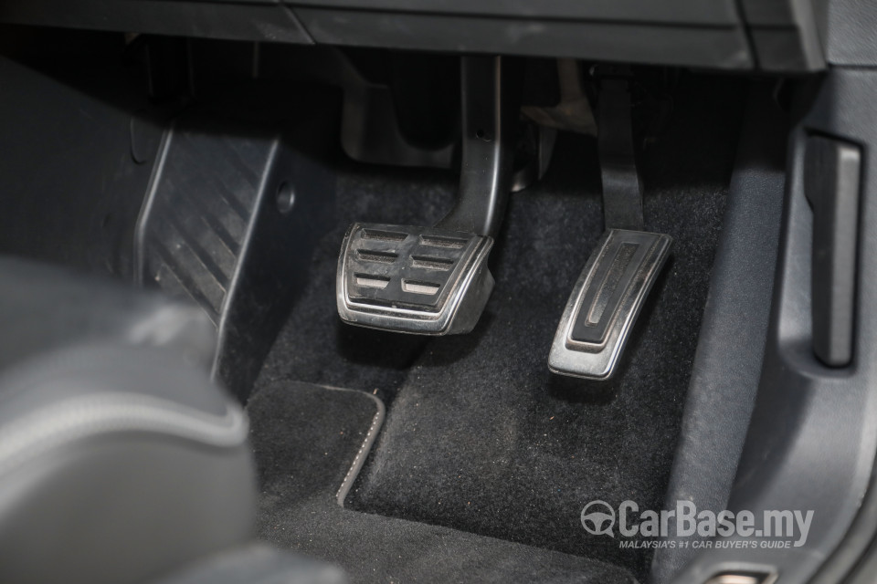 Volkswagen Passat B8.5 (2020) Interior