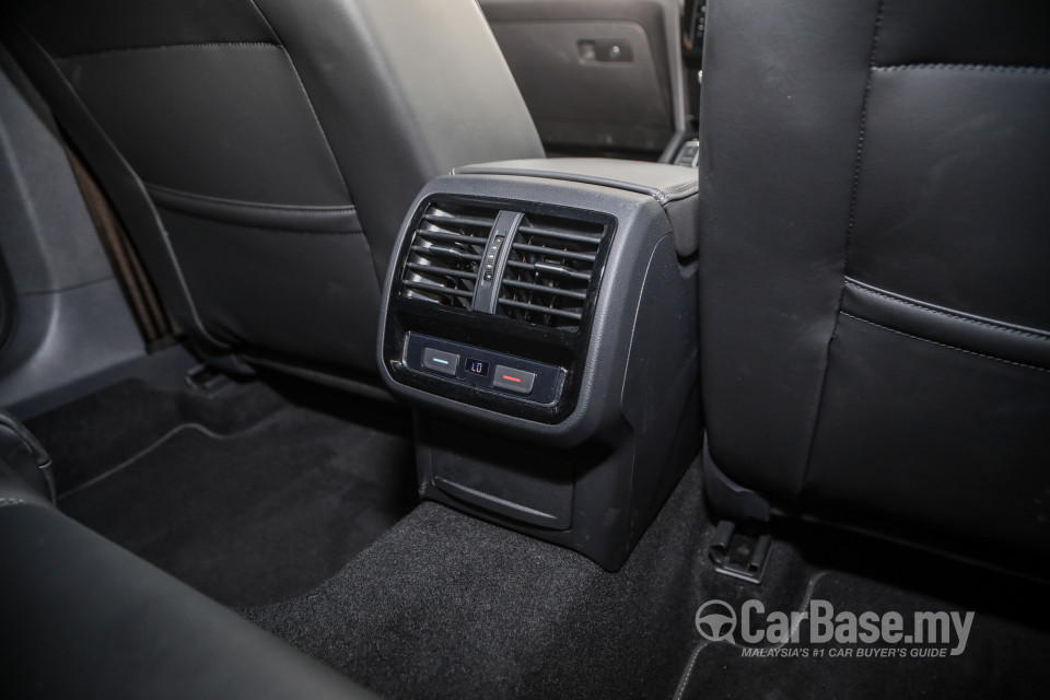 Volkswagen Passat B8.5 (2020) Interior