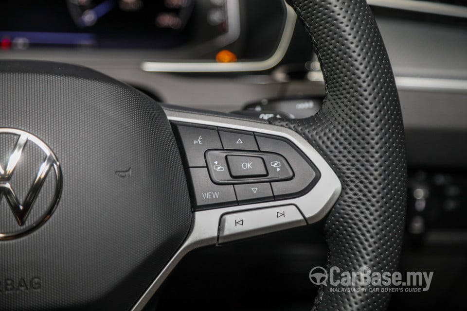 Volkswagen Passat B8.5 (2020) Interior