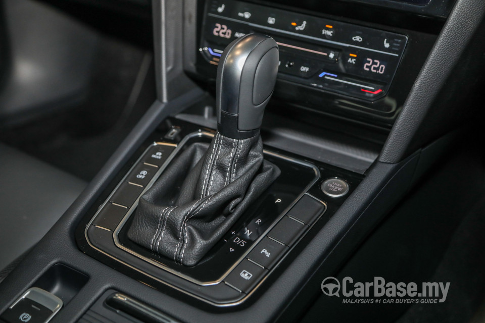 Volkswagen Passat B8.5 (2020) Interior