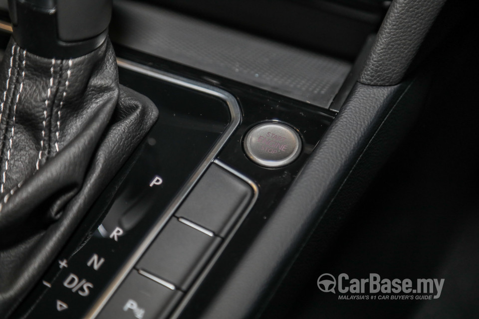 Volkswagen Passat B8.5 (2020) Interior