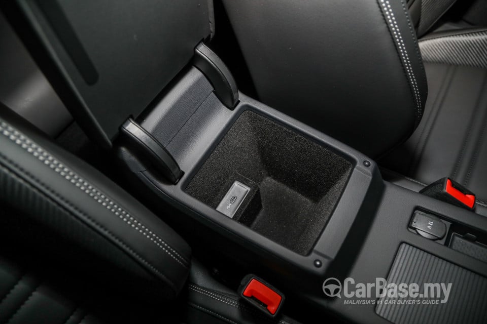 Volkswagen Passat B8.5 (2020) Interior