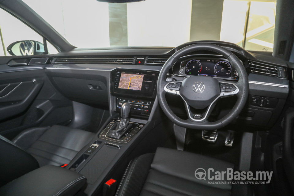 Volkswagen Passat B8.5 (2020) Interior
