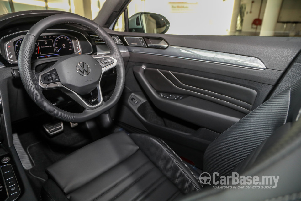 Volkswagen Passat B8.5 (2020) Interior