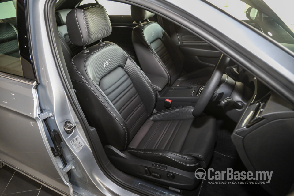 Volkswagen Passat B8.5 (2020) Interior