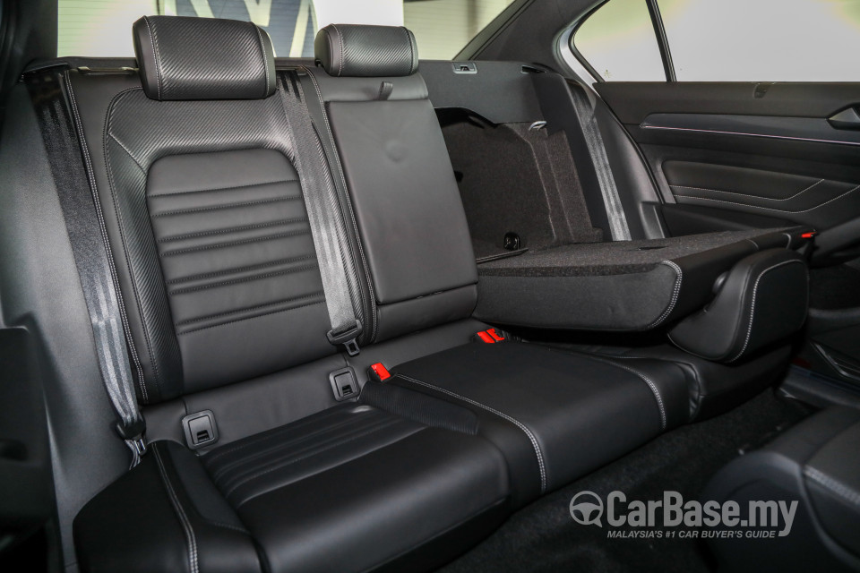 Volkswagen Passat B8.5 (2020) Interior