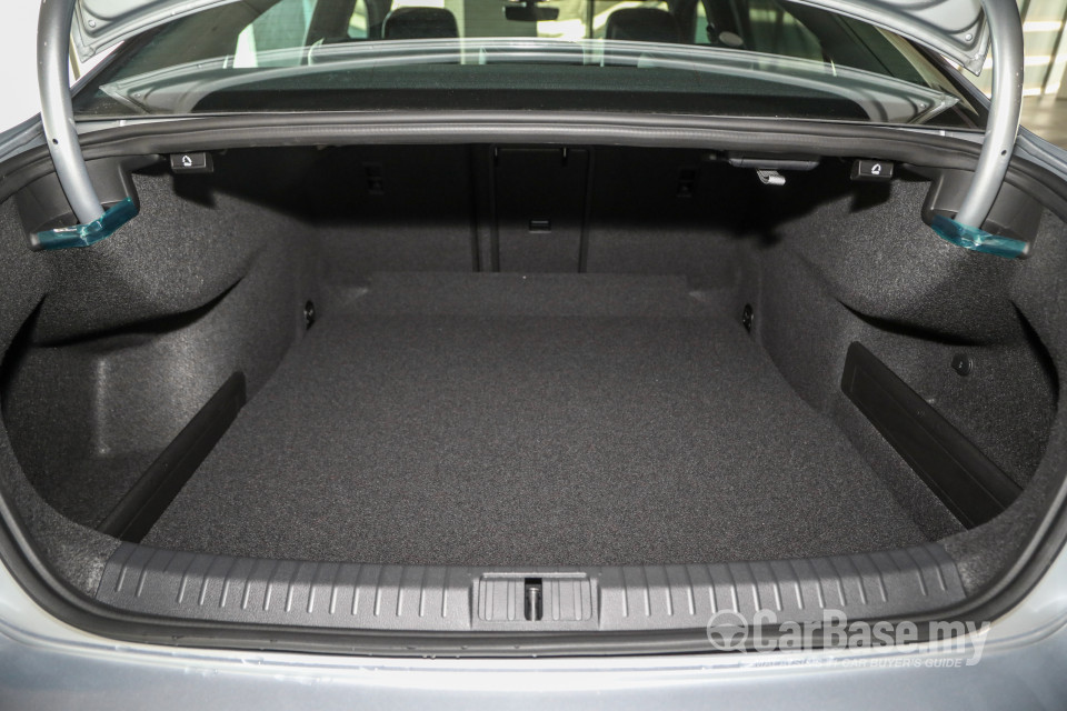 Volkswagen Passat B8.5 (2020) Interior