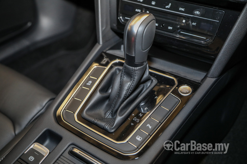 Volkswagen Passat B8.5 (2020) Interior