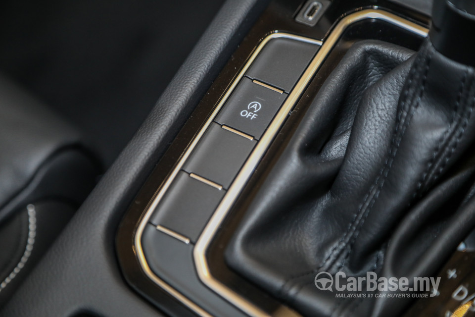 Volkswagen Passat B8.5 (2020) Interior