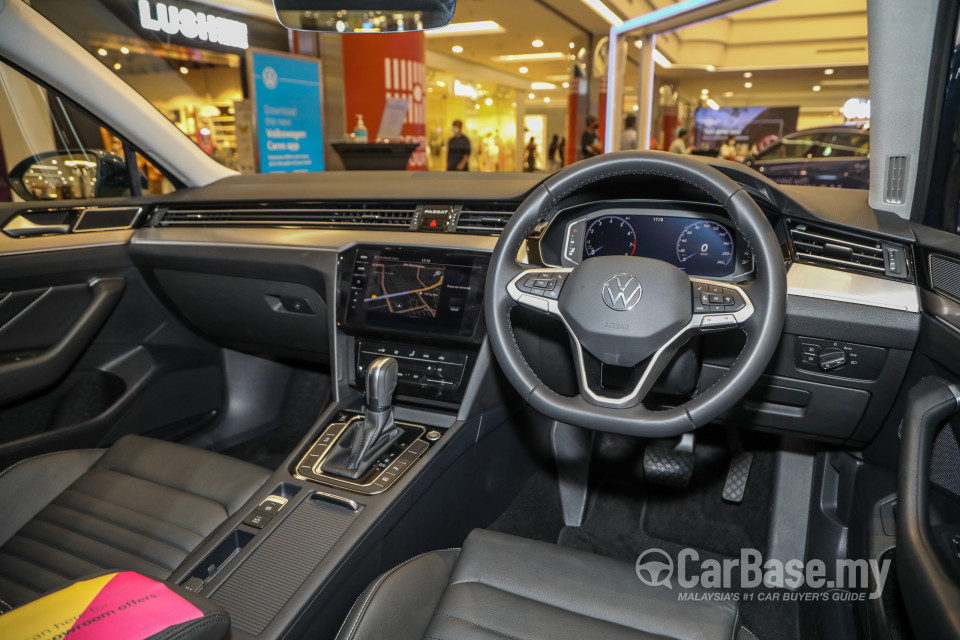 Volkswagen Passat B8.5 (2020) Interior