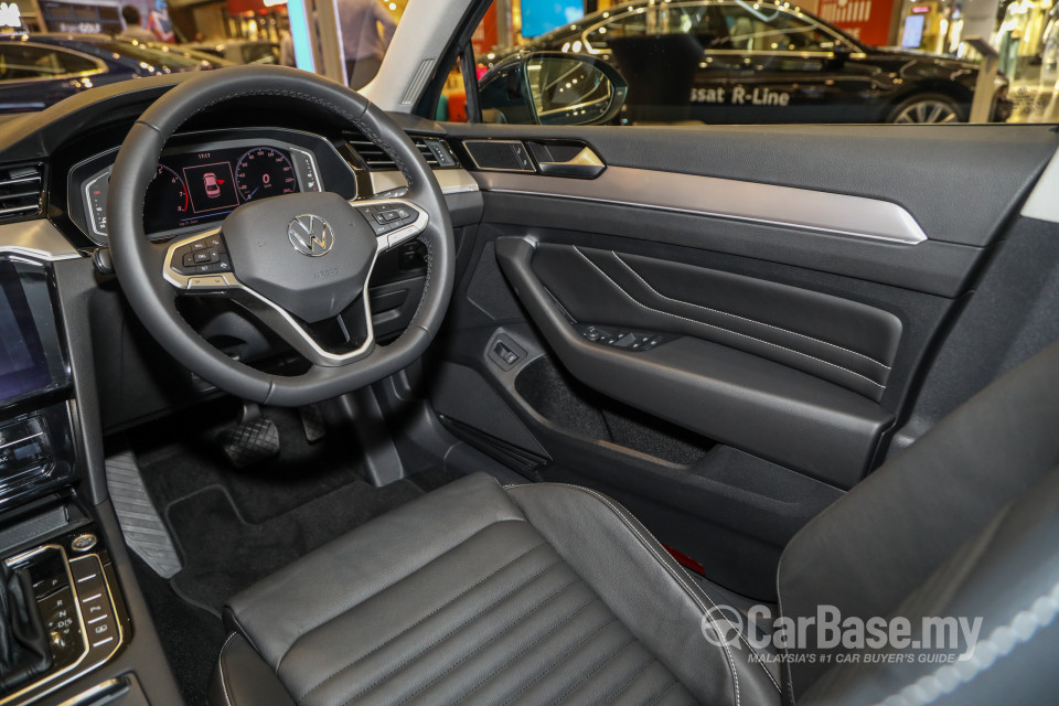Volkswagen Passat B8.5 (2020) Interior