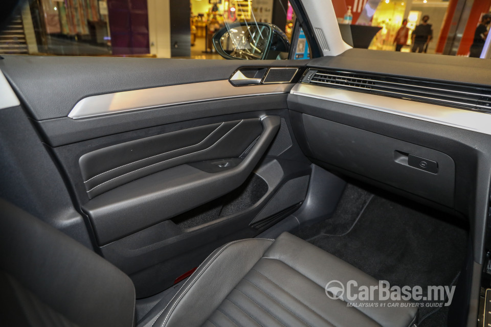 Volkswagen Passat B8.5 (2020) Interior