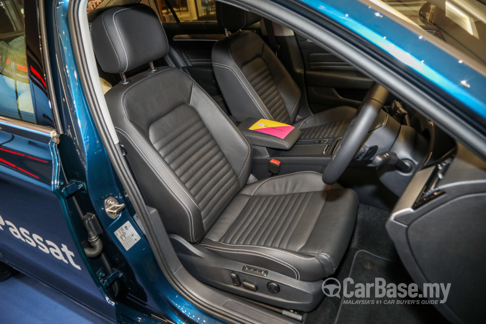 Volkswagen Passat B8.5 (2020) Interior