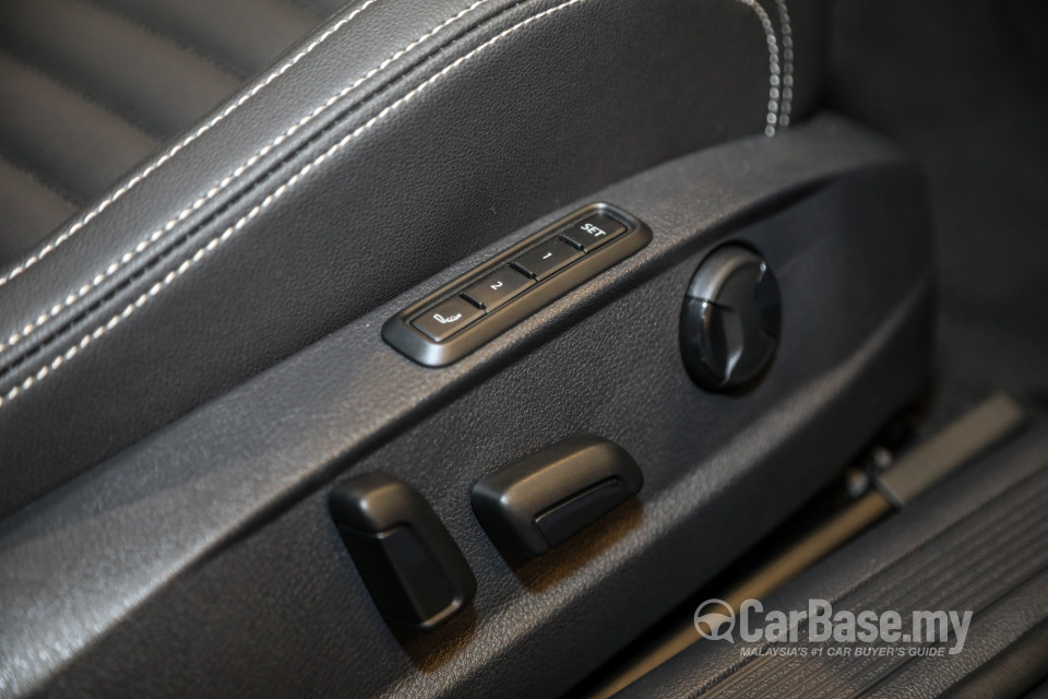 Volkswagen Passat B8.5 (2020) Interior