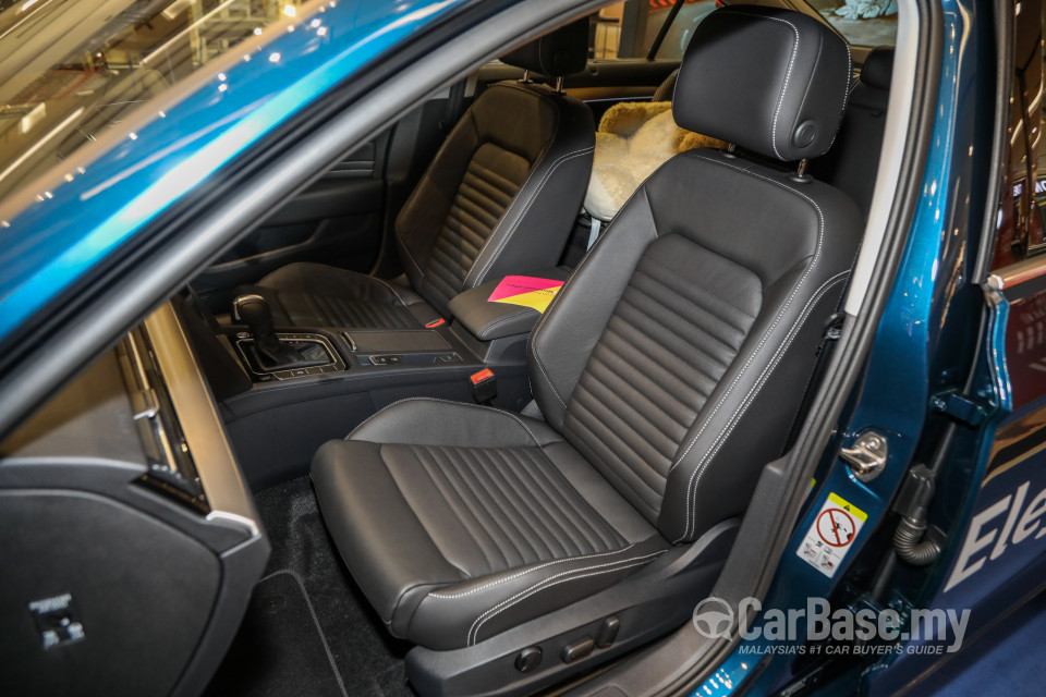 Volkswagen Passat B8.5 (2020) Interior