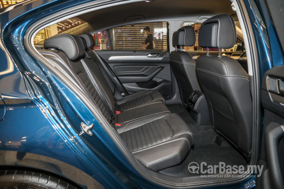 Volkswagen Passat B8.5 (2020) Interior