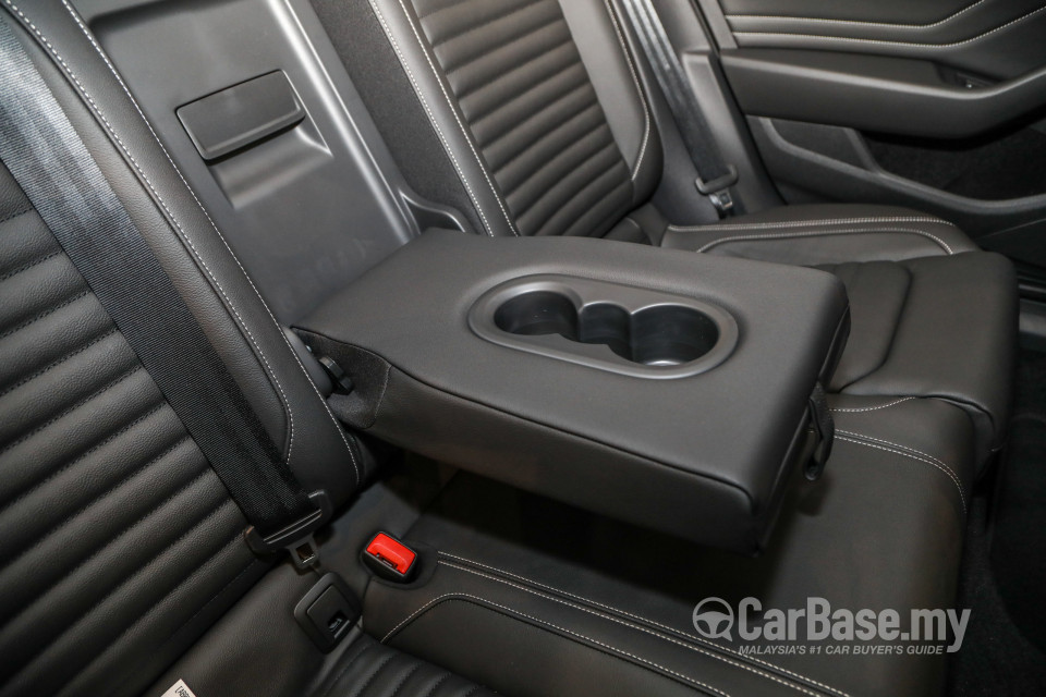 Volkswagen Passat B8.5 (2020) Interior