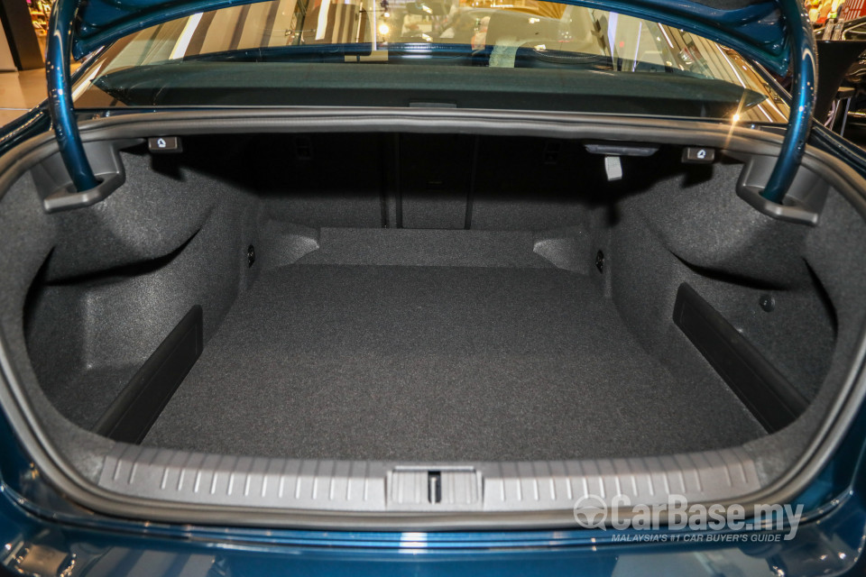 Volkswagen Passat B8.5 (2020) Interior