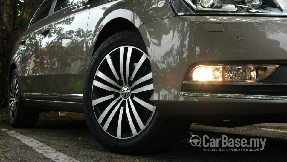 Volkswagen Passat B7 (2011) Exterior