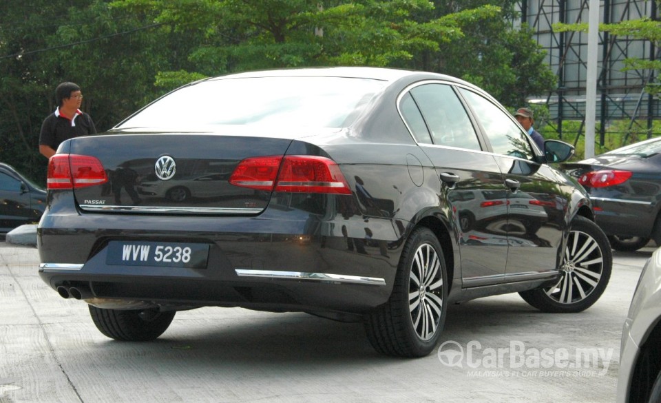 Volkswagen Passat B7 (2011) Exterior