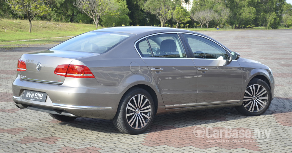 Volkswagen Passat B7 (2011) Exterior